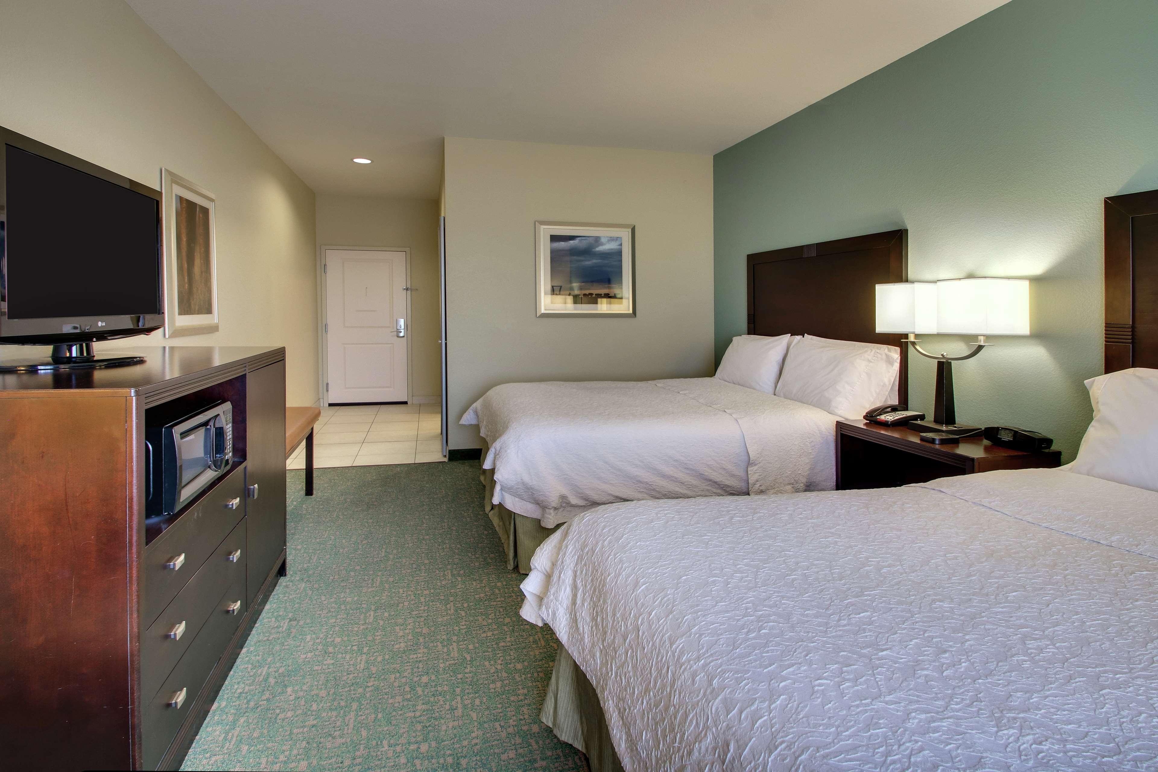 Hampton Inn Vernon Екстериор снимка